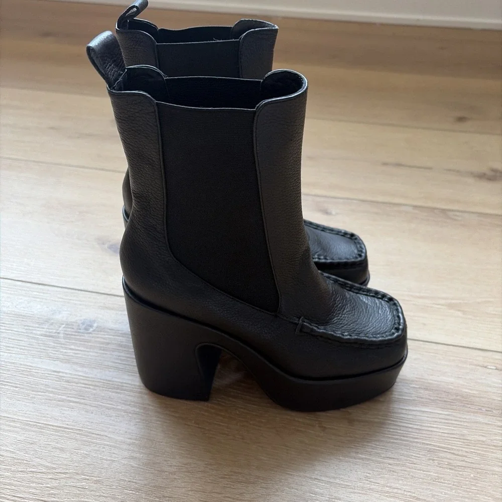 Intentionally Blank Celeste Leather Chelsea Platform Boots Sz 6‎ Black Y2K Style